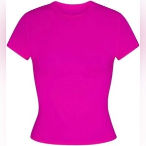 SKIMS Fuchsia Tee